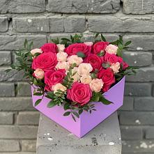 Цветочная композиция из Розы в коробке в Чернятино