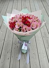 Букет цветов из:  Альстромерии #REPLACE_PRED# Чернятино