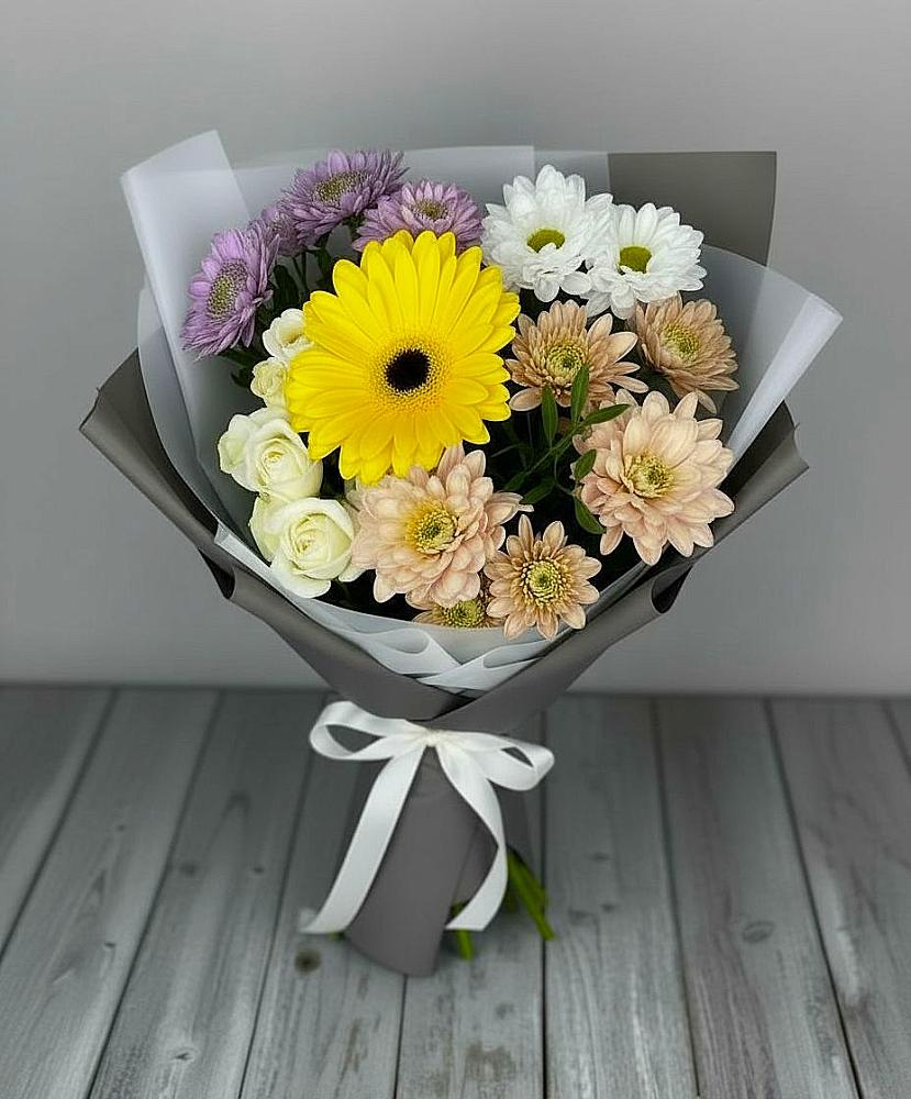 Букет цветов из: Розы, Герберы и Хризантемы в Чернятино