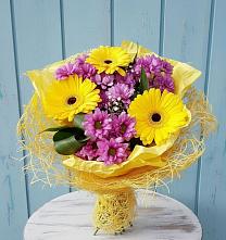 Букет цветов из:  Хризантемы и Герберы в Чернятино