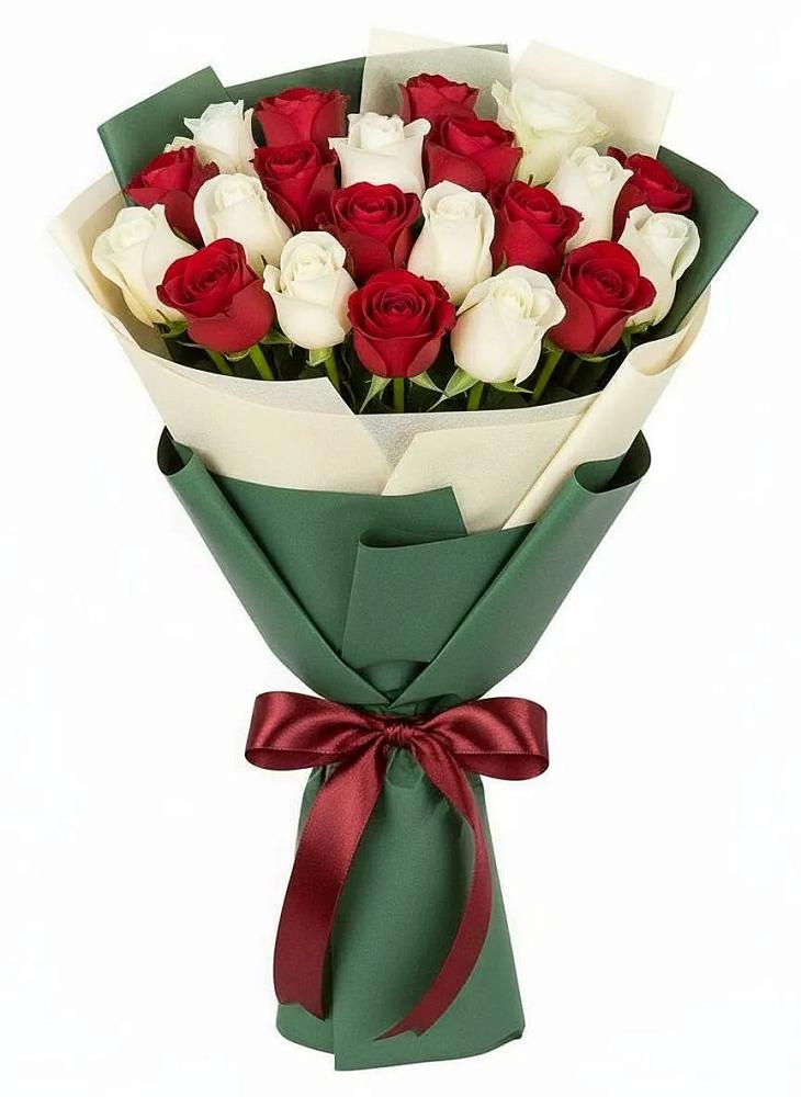 Букет Микс из красных и белых роз в Чернятино
