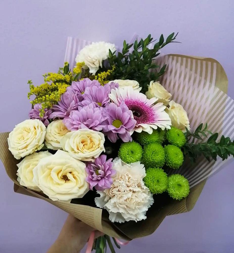 Букет цветов из: Хризантемы, Розы, Гвоздики и Герберы в Чернятино