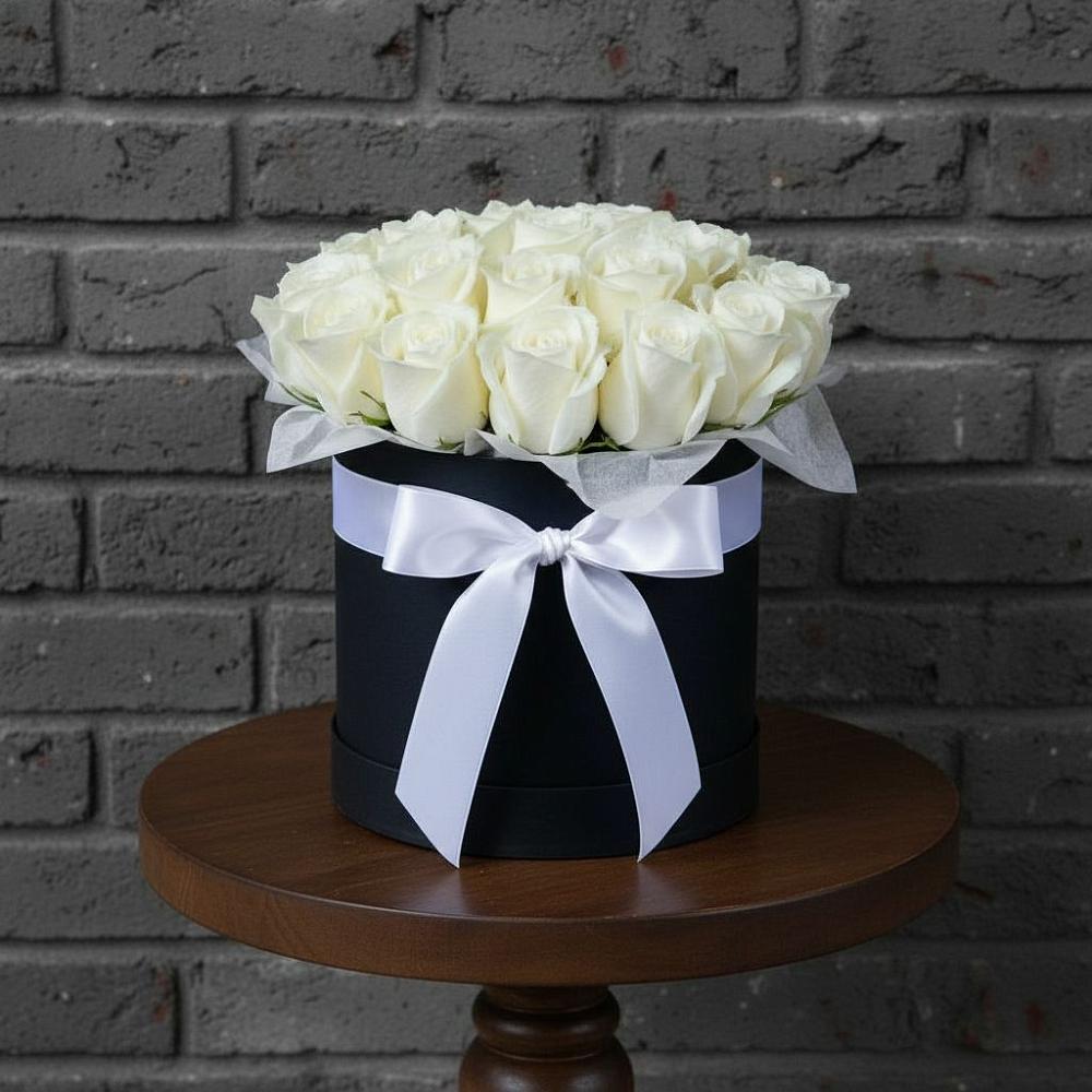 Цветочная композиция из Розы в шляпной коробке в Чернятино