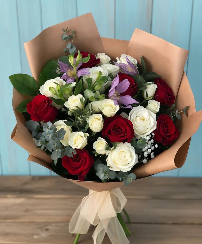 Букет цветов из: Розы и Альстромерии в Чернятино